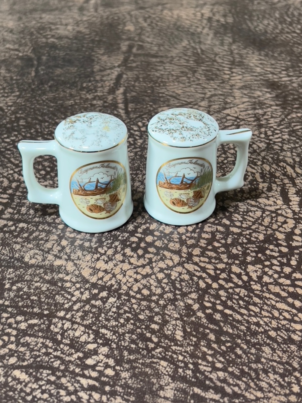 Vintage Beer Stein Cayman Island Salt & Pepper Shakers, Gold Gilt Trim, Souvenir